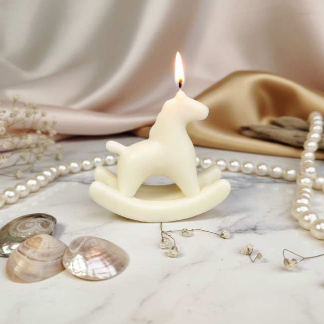 Свеча лошадка-качалка