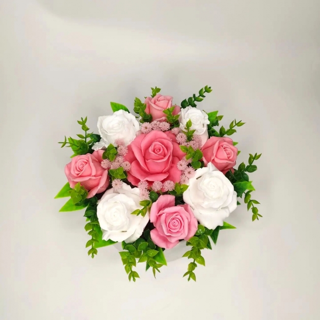 Композиция Афродита из мыльных роз