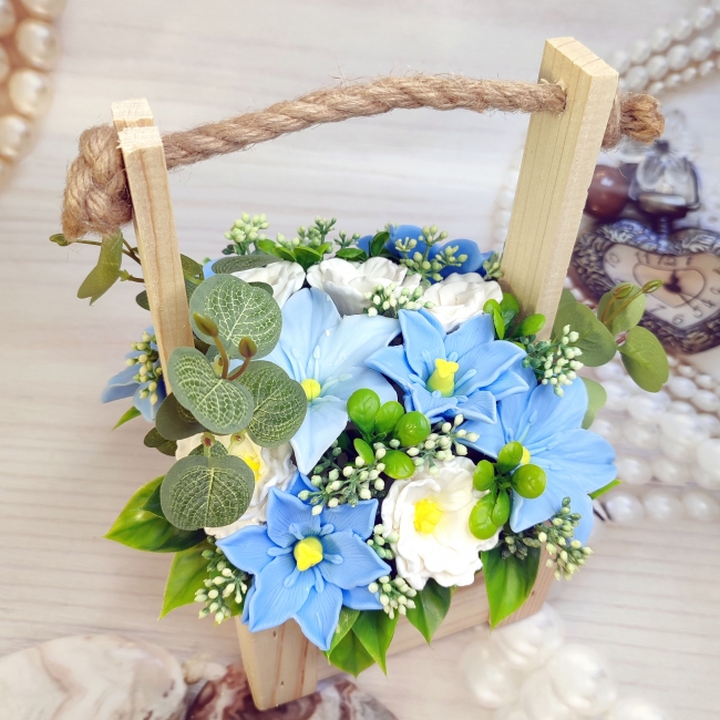 kompozicia-iz-myla-oblaka