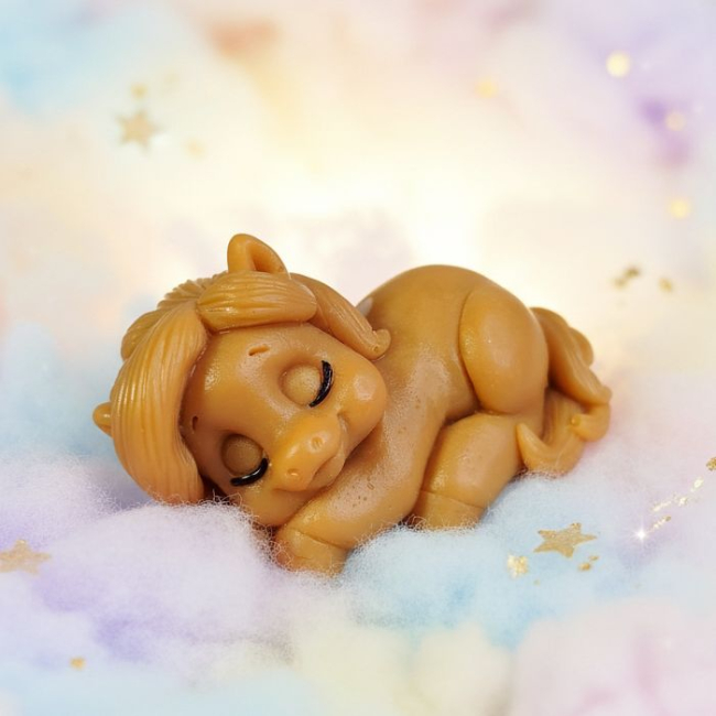 Спящий пони