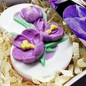 Восьмёрка с крокусами