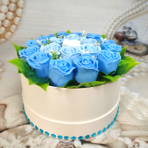 Голубые розы из мыла