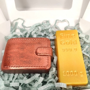 Золотой слиток и портмоне