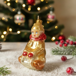 Мальчик на санках