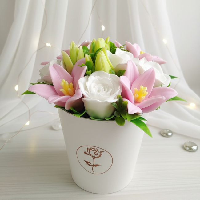 Букет шёпот лилий мылоленд