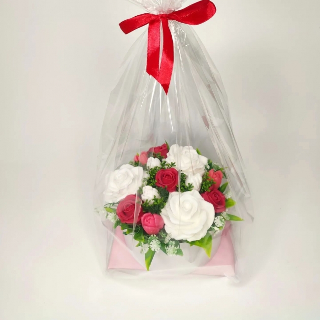 Композиция розовый зефир из мыла